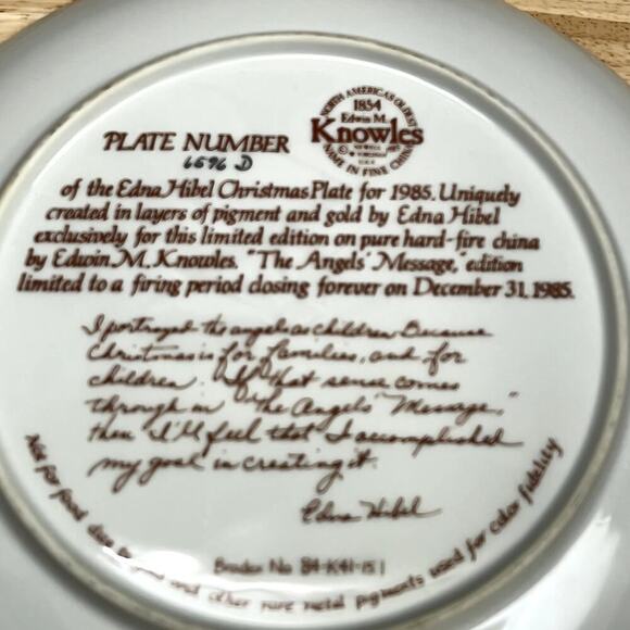 Set Of 2 Edwin M. Knowles 1985 Decorative Christmas Plates - Picture 5 of 8